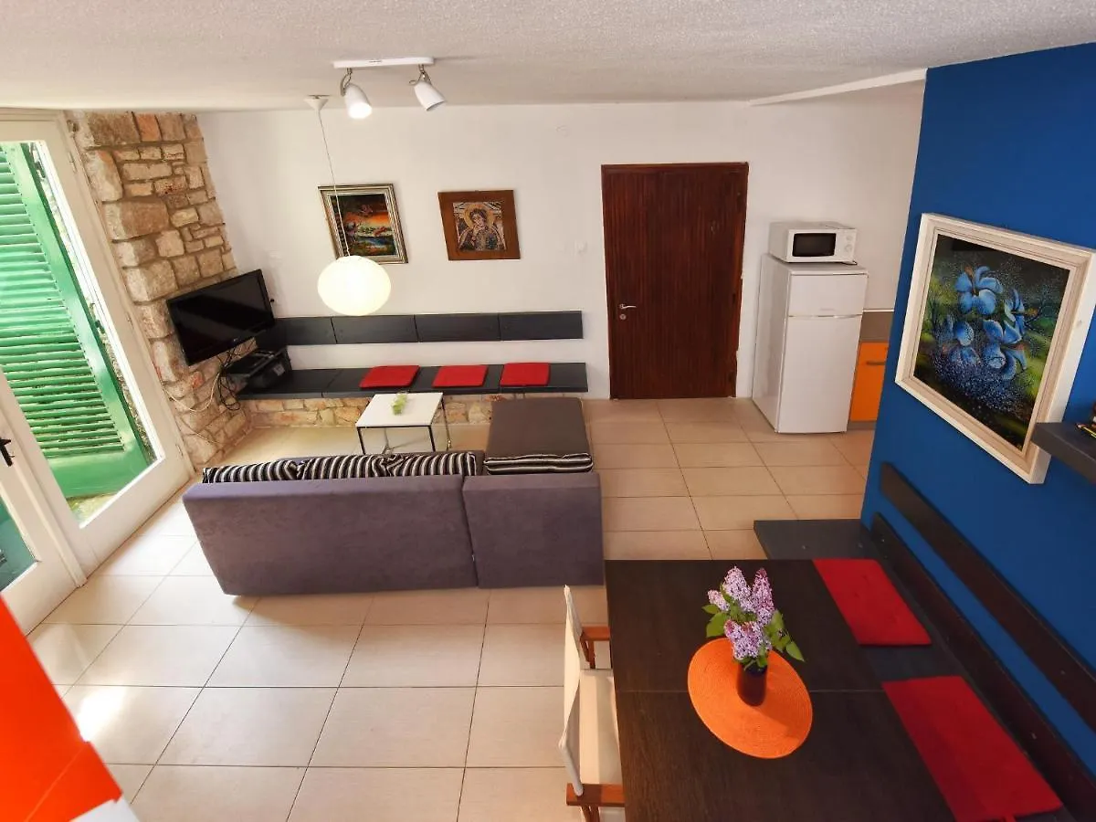 Apartment Andrea Old Town بوريتش